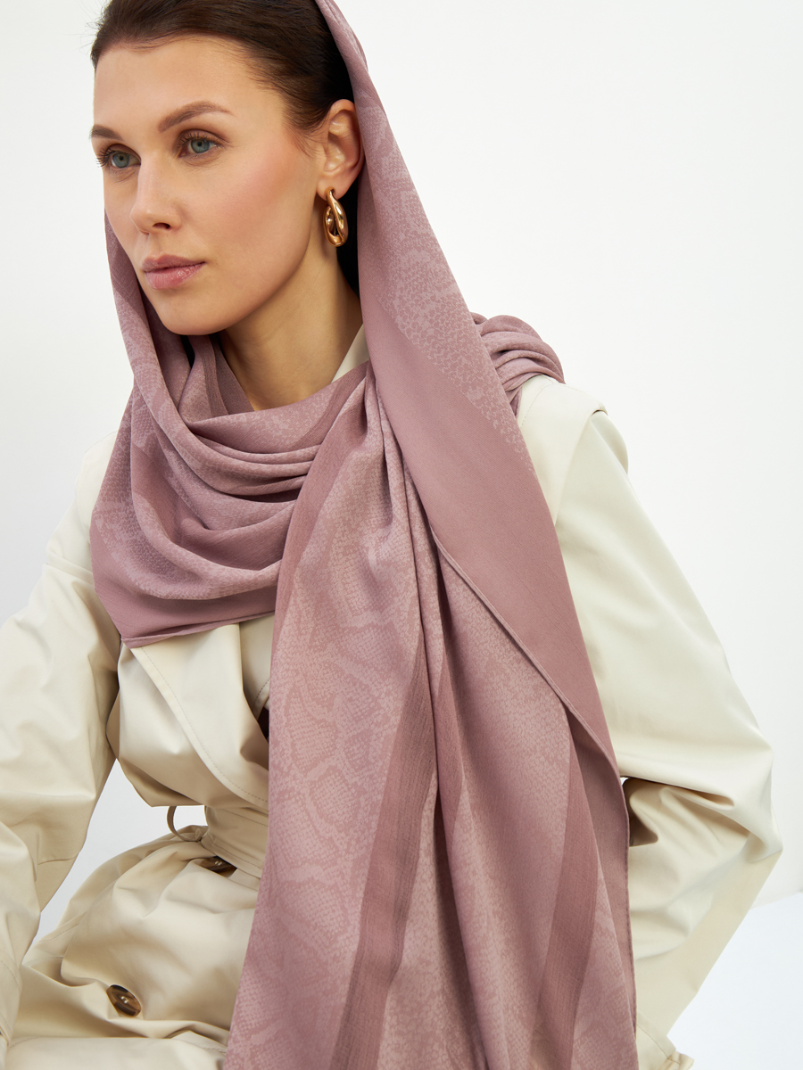 Палантин женский двусторонний атласный с абстрактным принтом