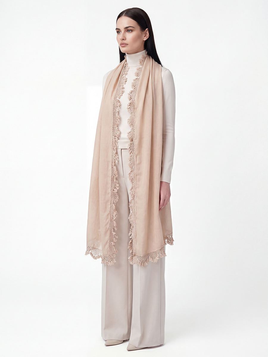 Палантин женский с кружевной отделкой и бахромой SHUT-152-1