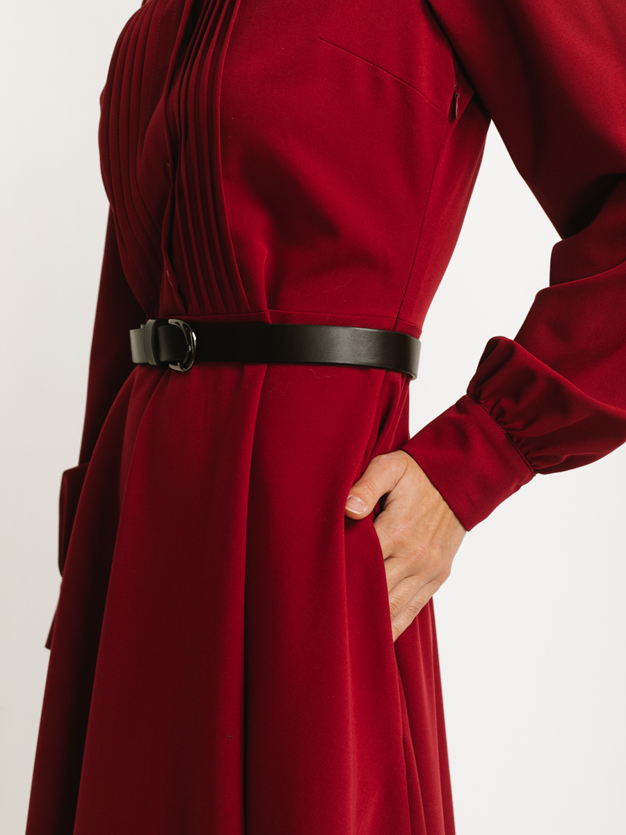 Платье из костюмной ткани с контрастным воротником и манжетом OD-841-3 бордо