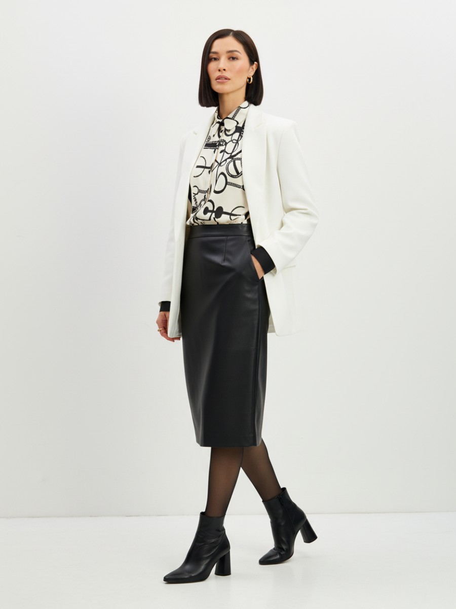 Блузка из атласной ткани  OD-887-1 черно-белая