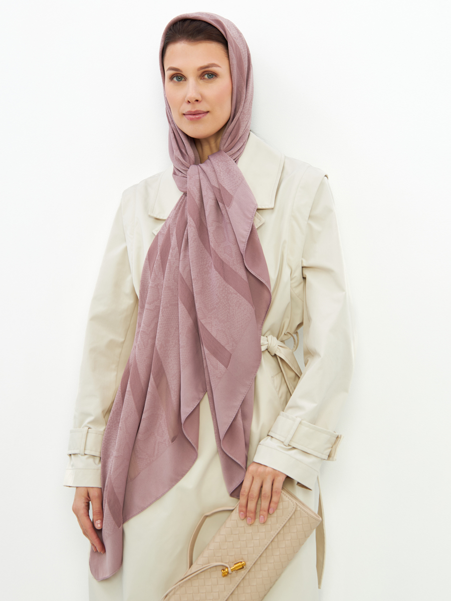 Палантин женский двусторонний атласный с абстрактным принтом