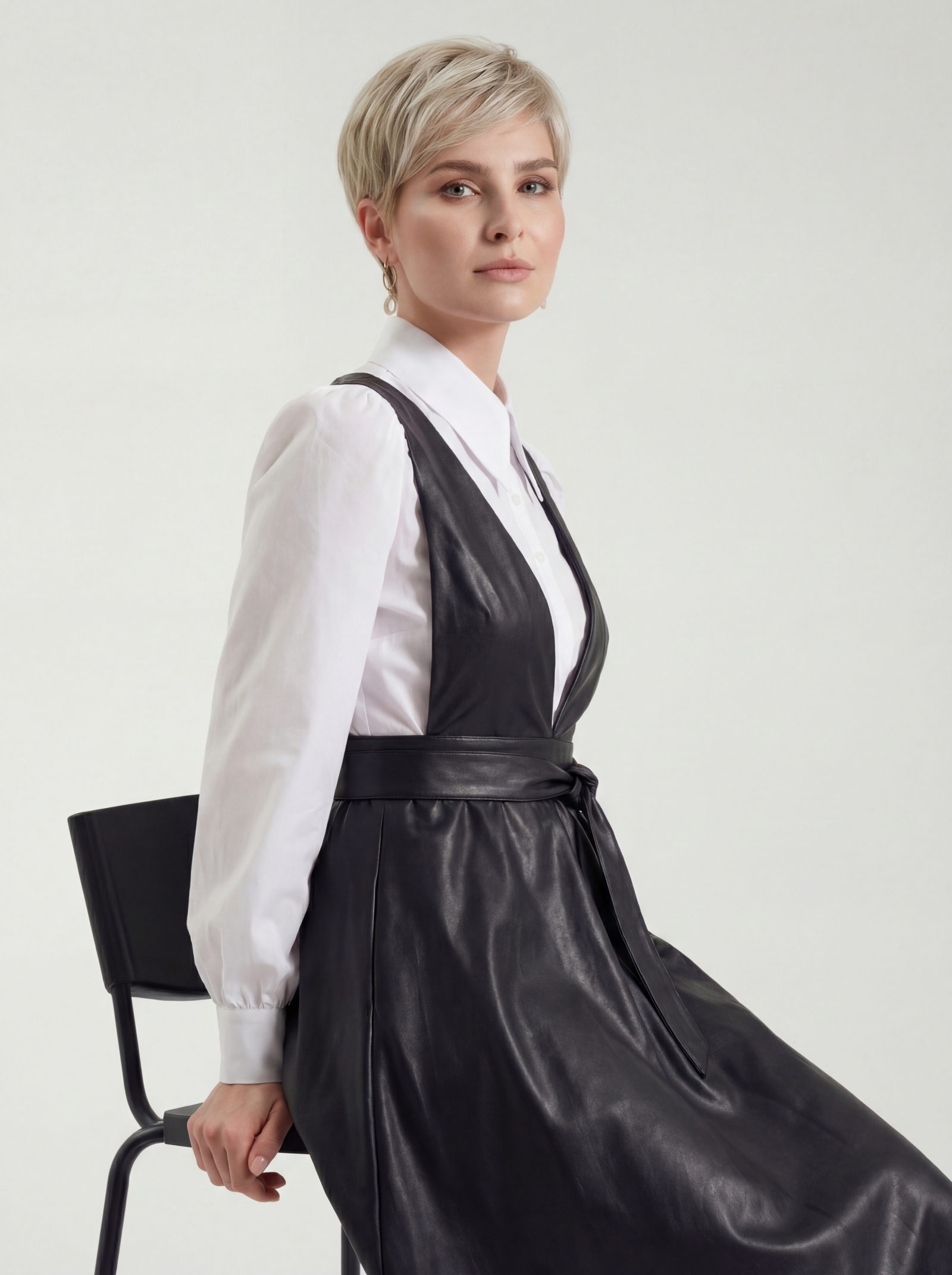 Сарафан из эко-кожи