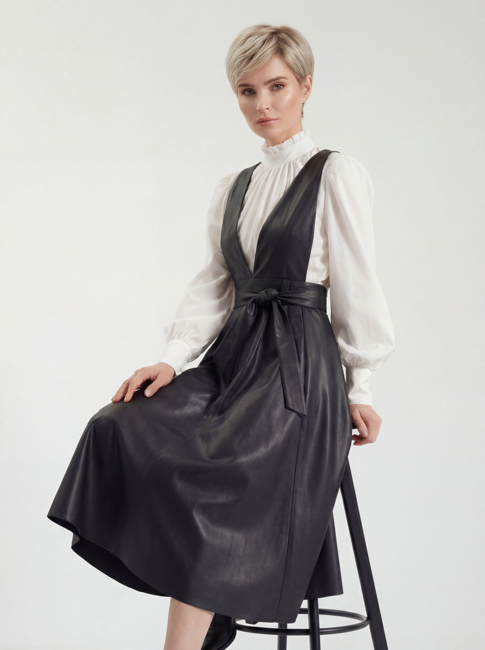 Сарафан из эко-кожи