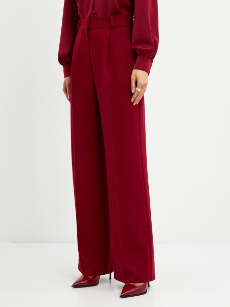 Брюки и комбинезоны