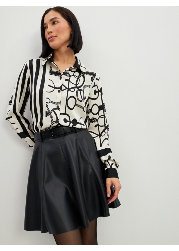 Блузка из атласной ткани  OD-887-1 черно-белая