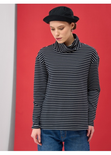 Лонгслив с принтом полоска с вырезами