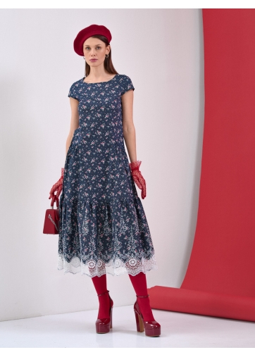 Платье миди с кружевом