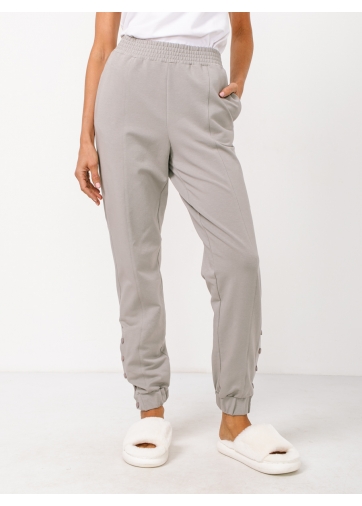 Брюки на кнопках