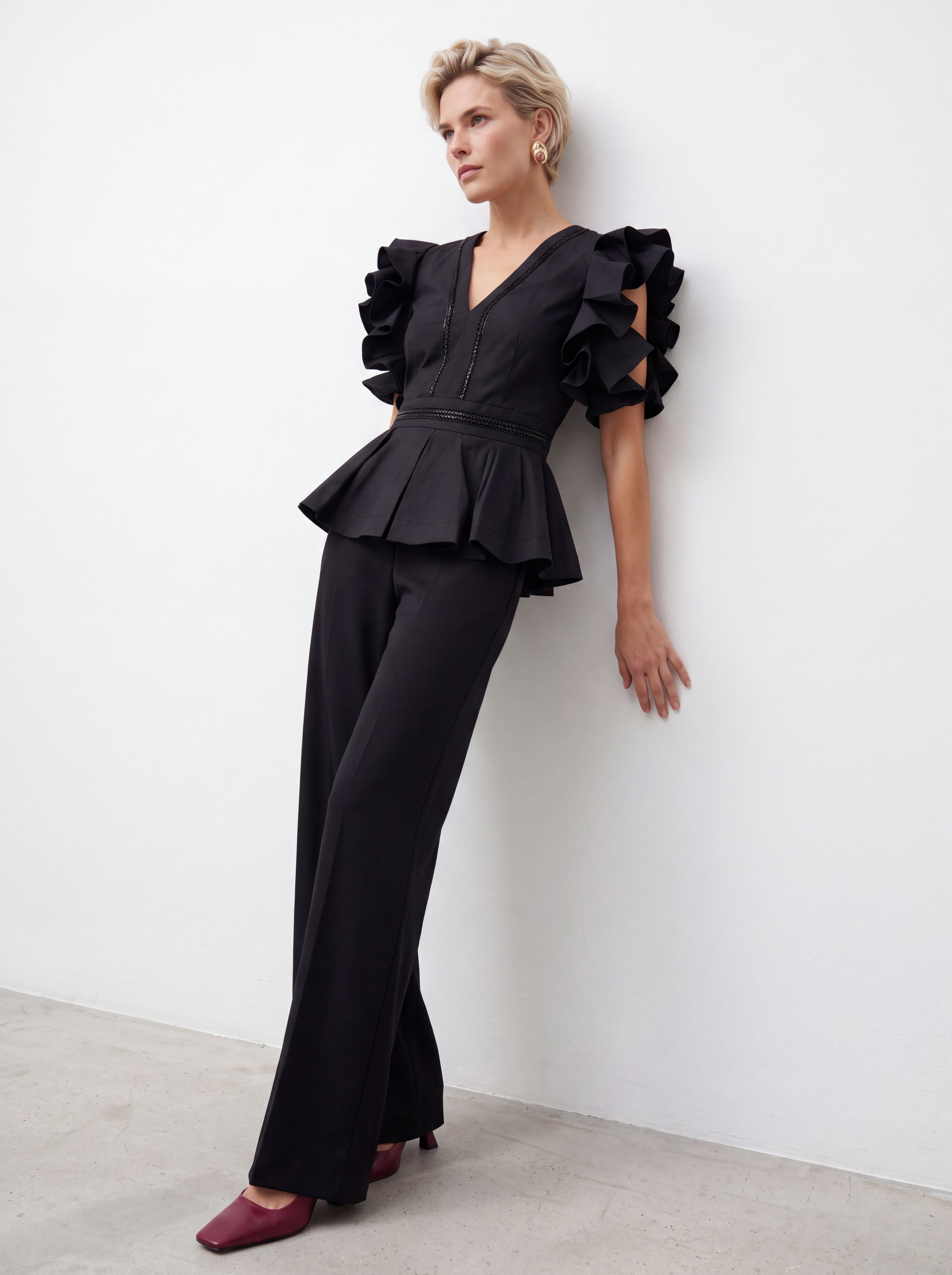 Блузка из хлопка с баской и бисерной тесьмой OD-1103-1 черный