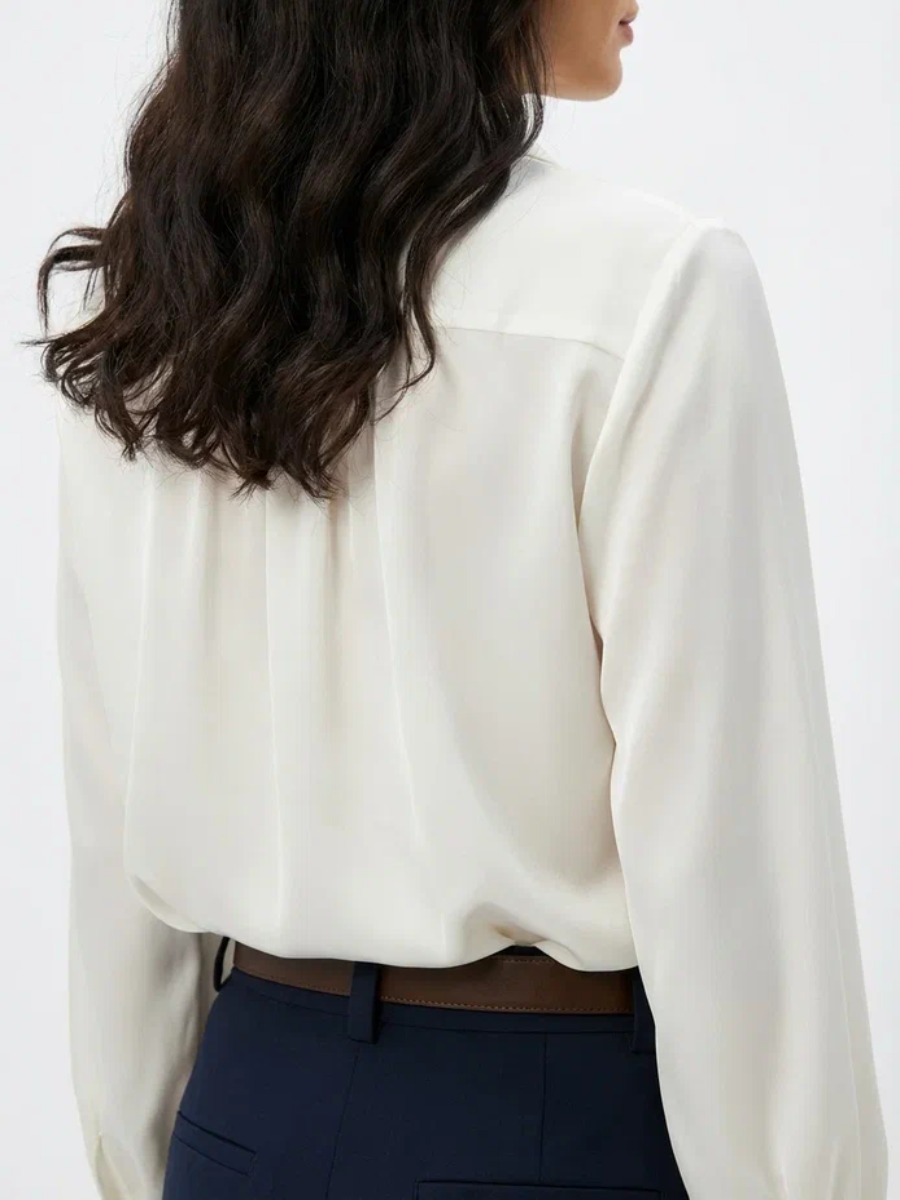 Блузка со сборкой и съемной пуговицей OD-971-1 белая