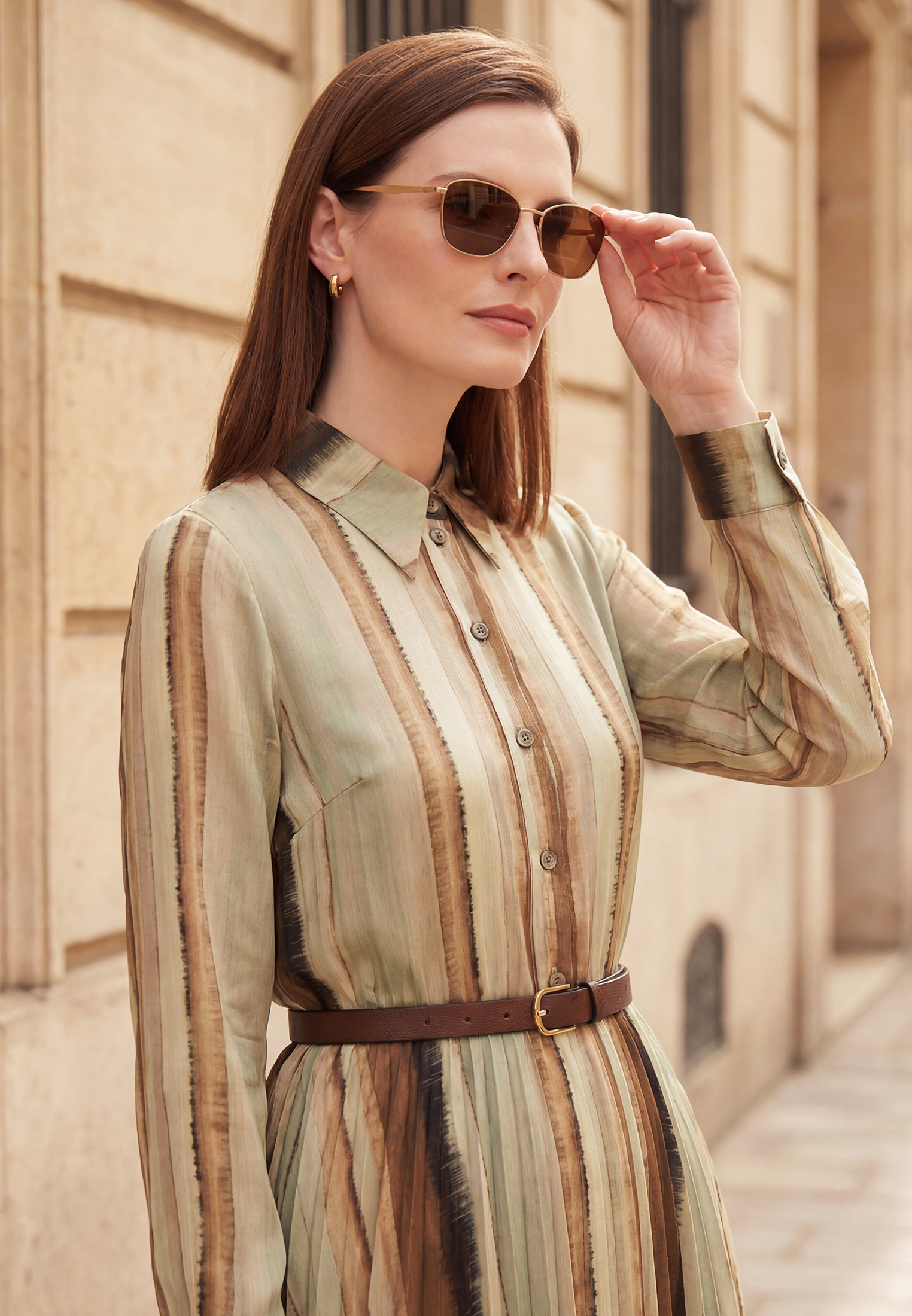 Платье с юбкой плиссе OD-883-2 коричневая с серой полосой