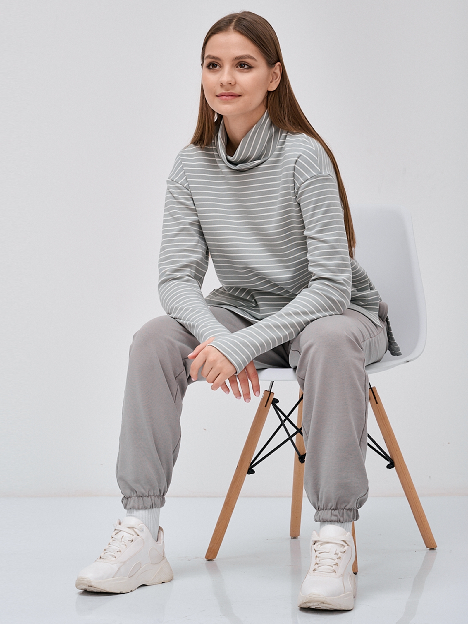 Лонгслив с принтом полоска с вырезами