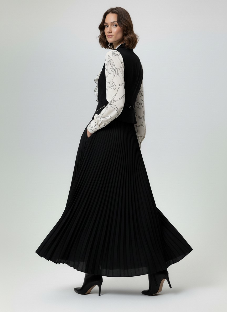 Блузка с отлетными рюшами OD-914-6 молочный с черным