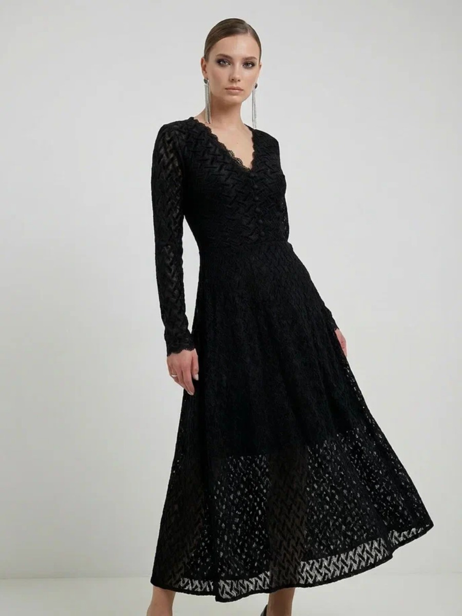 Платье из трикотажного кружева на подкладке с V-образным вырезом, черный, с фестонами