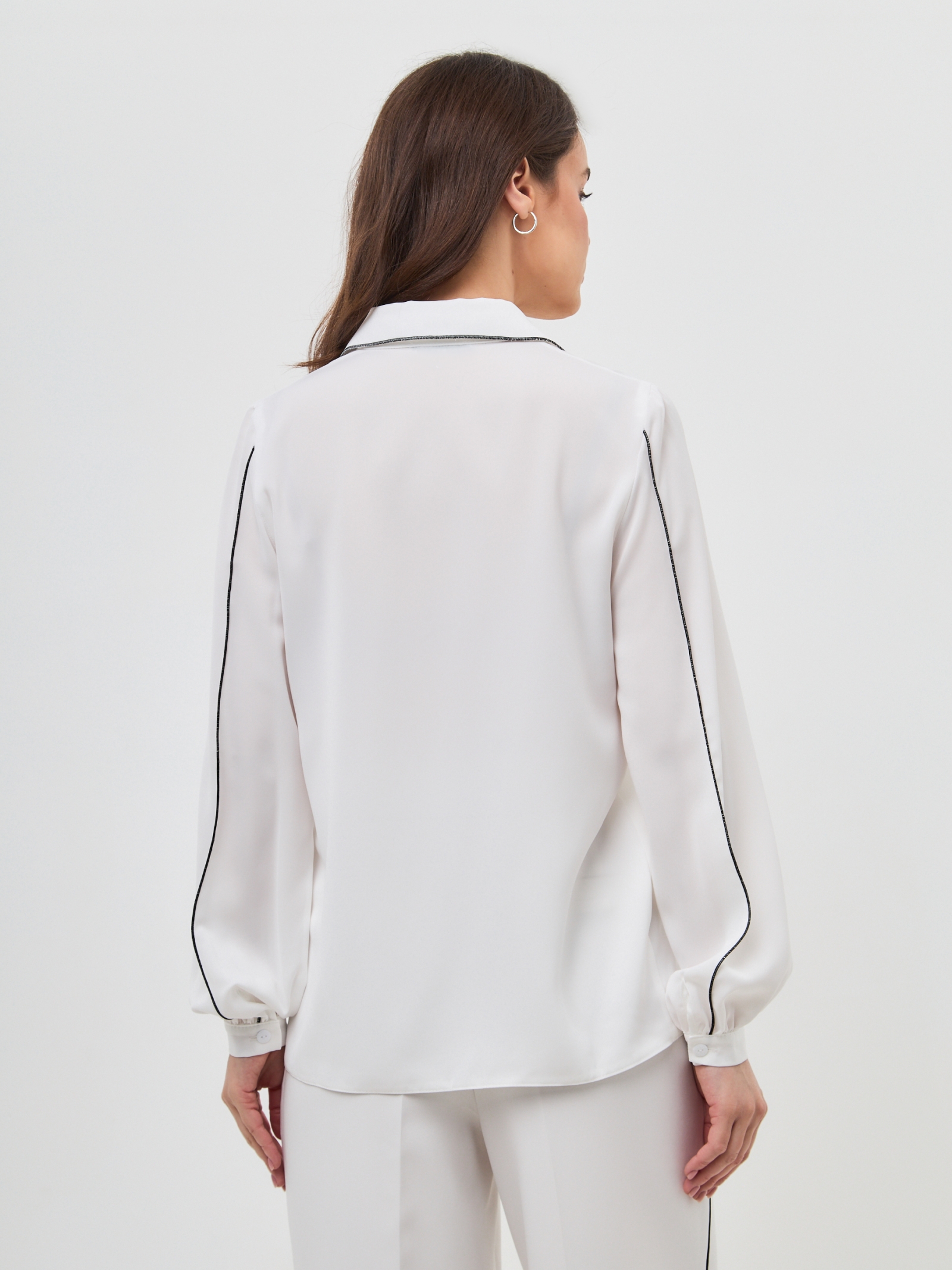 Блузка с контрасной строчкой OD-871-1 белый