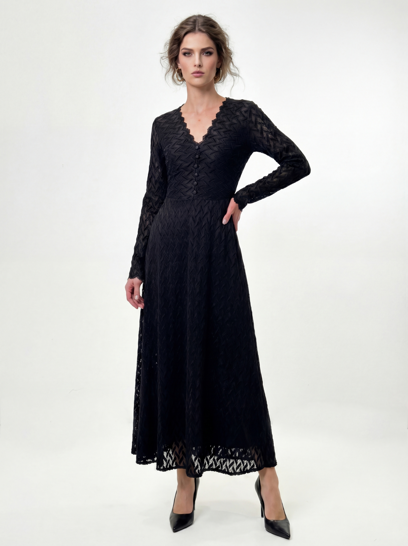 Платье из трикотажного кружева на подкладке с V-образным вырезом, черный, с фестонами