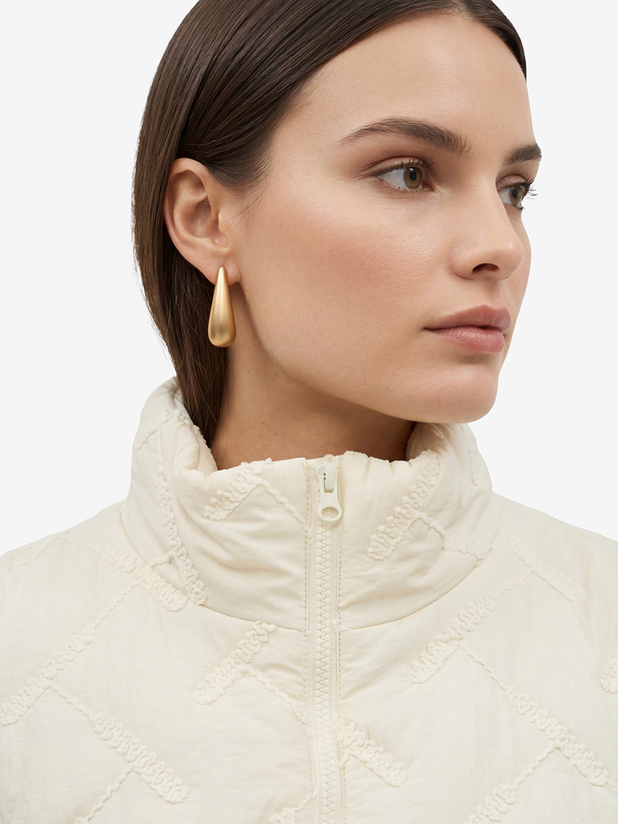 Жилет стеганый на молнии бежевый OD-1049-1