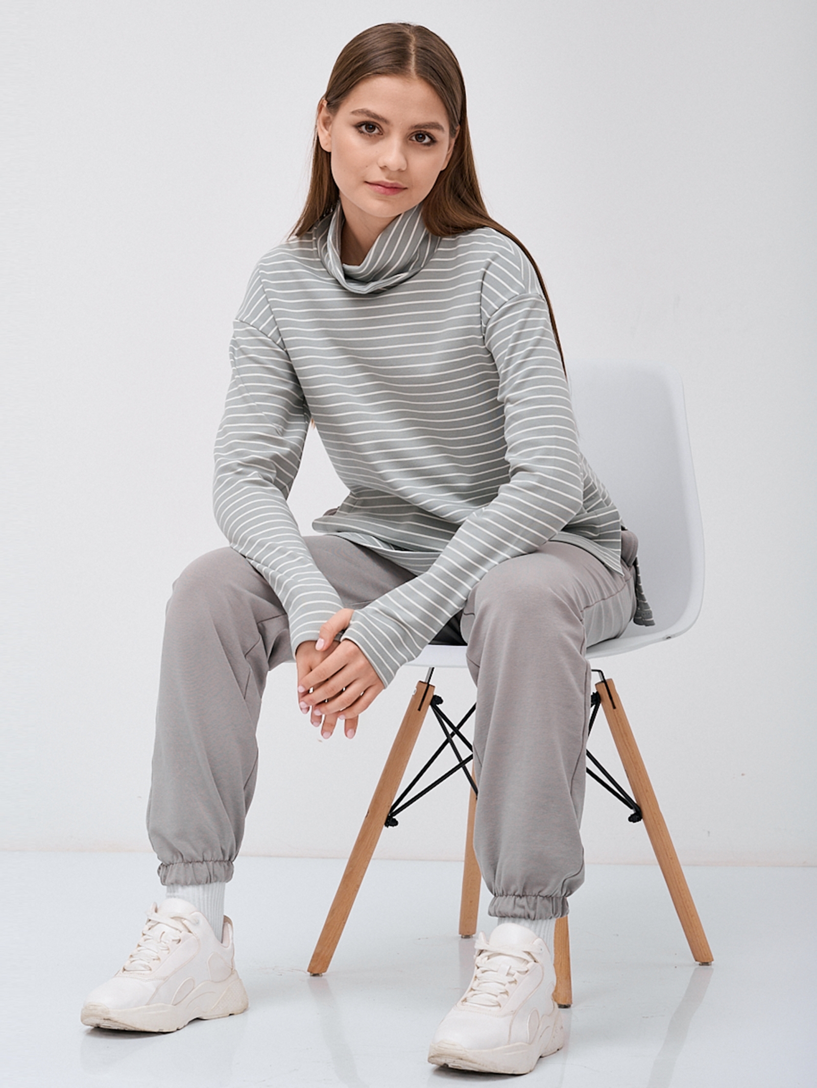 Лонгслив с принтом полоска с вырезами