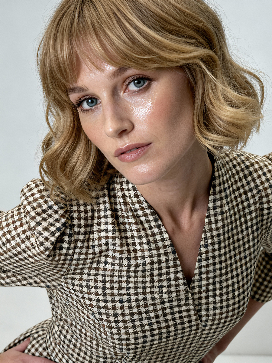 Платье с воротником стойка  OD-885-2 клетка сливочно-коричневая