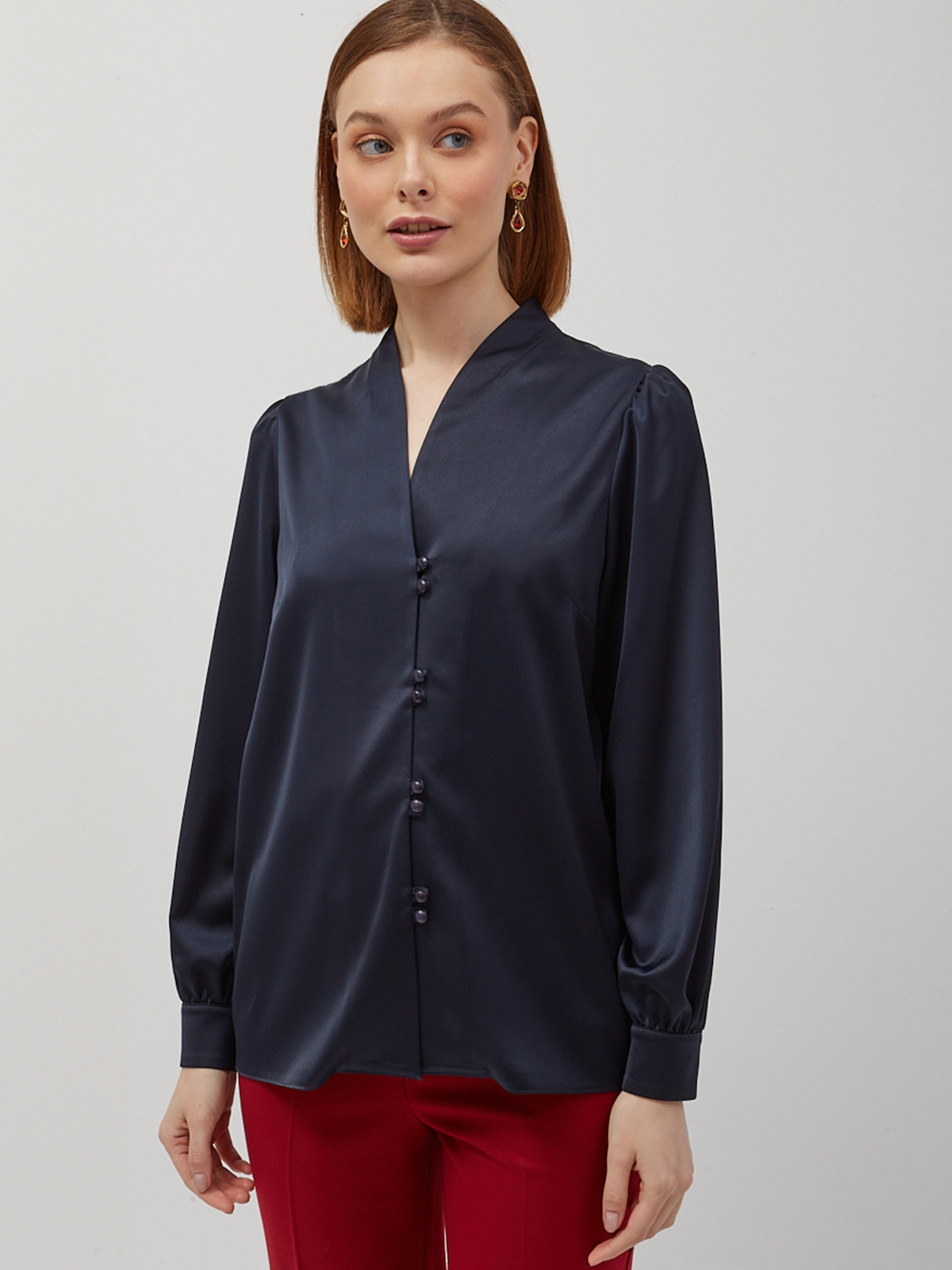 Блуза с вырезом темно-синяя   