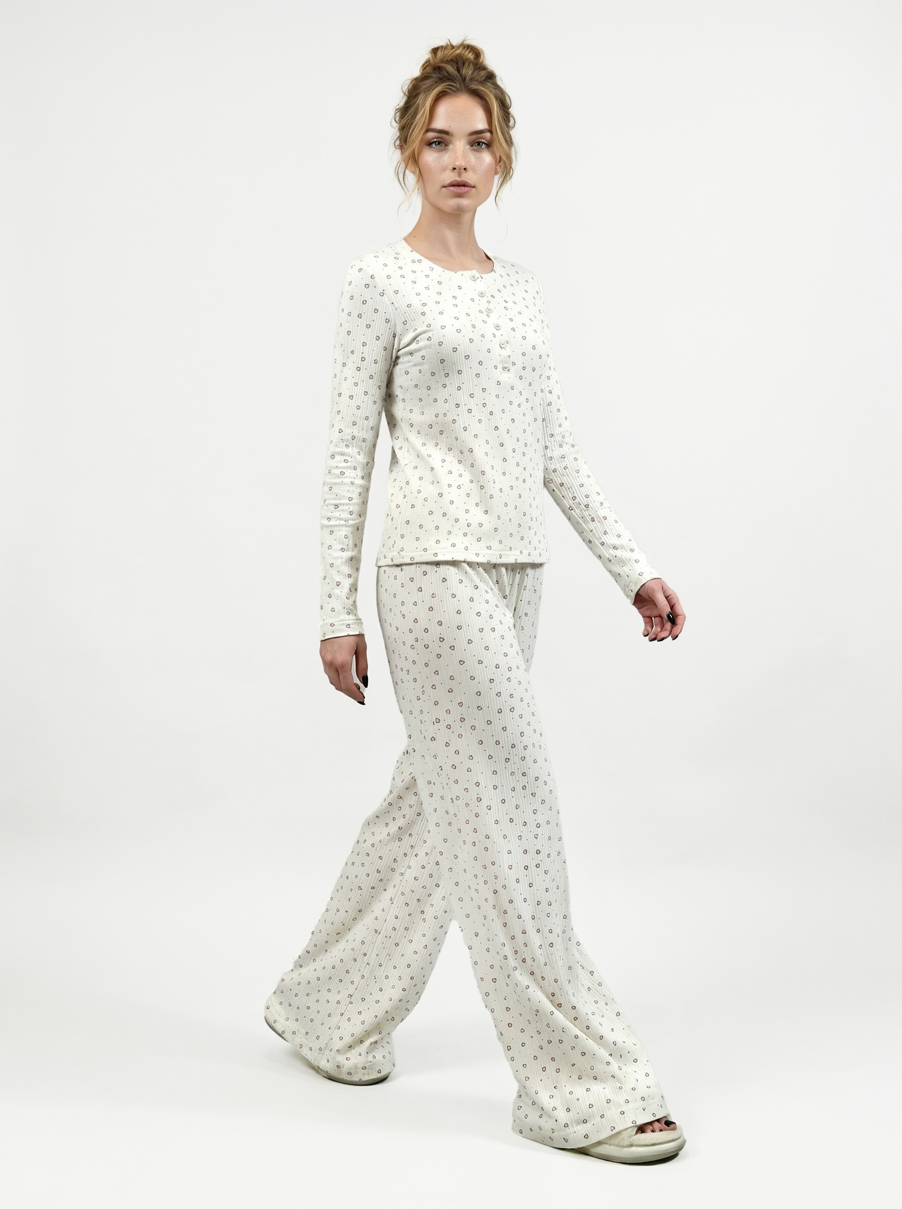 Пижама с принтом сердечки OD-1011-1 молочный