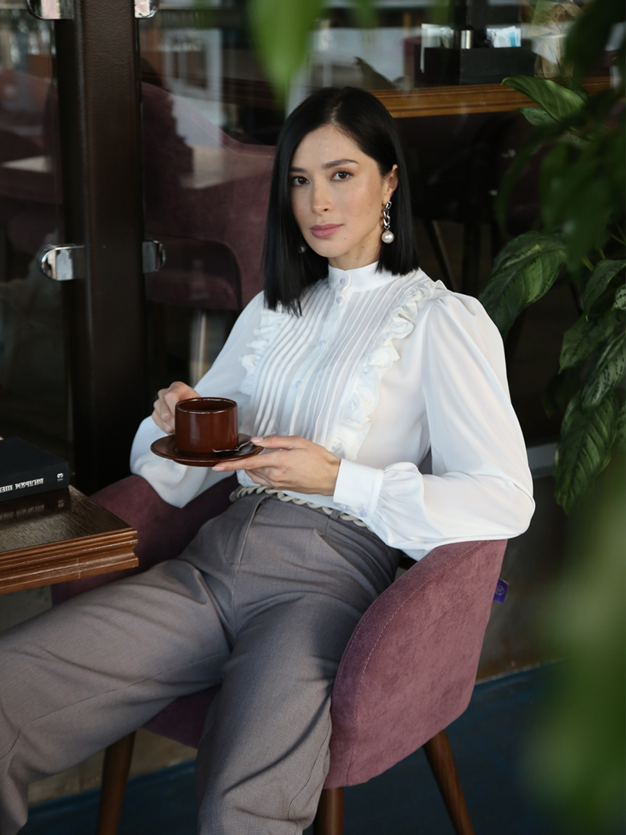 Блузка с рюшами