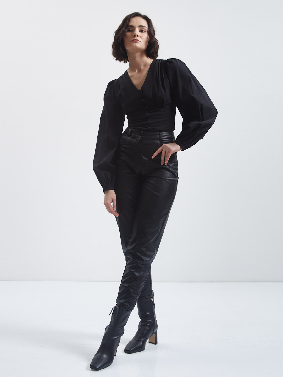 Брюки-бананы из эко-кожи