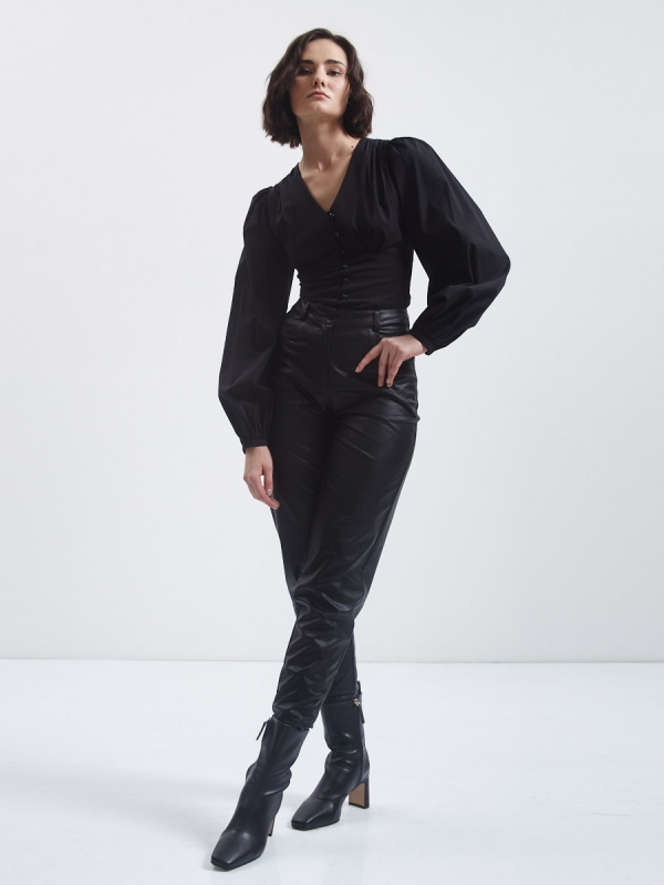 Брюки-бананы из эко-кожи