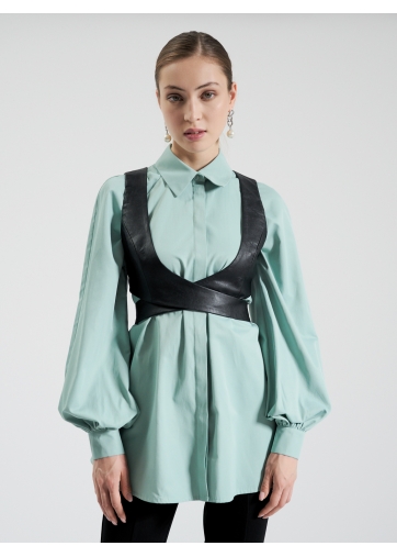 Жилет из эко-кожи