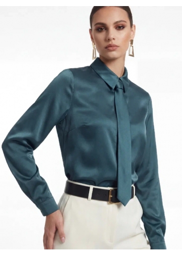 Атласная блузка с галстуком бутылочного цвета