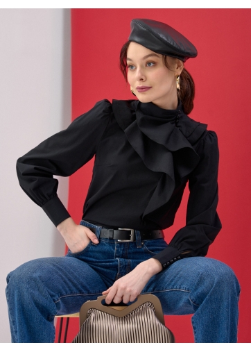 Блузка с жабо
