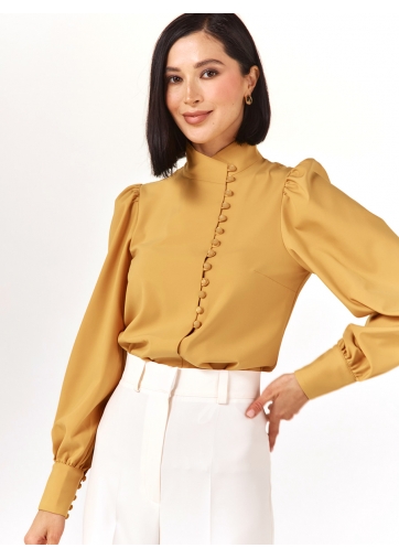 Блуза-косоворотка с декоративными пуговицами