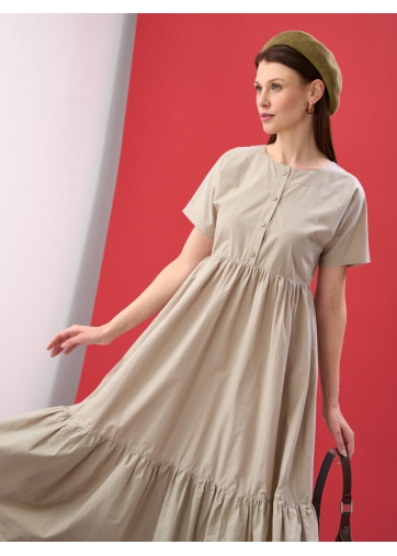 Платье с воланом