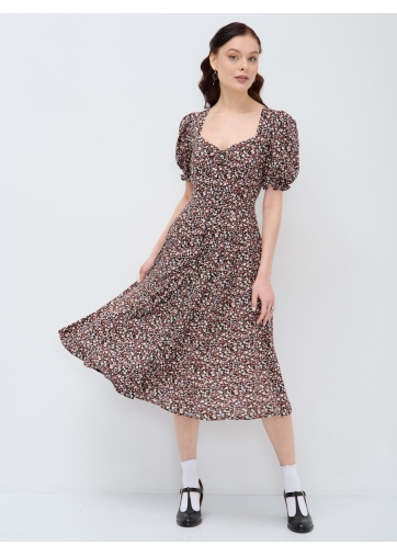 Платье с вырезом сердце