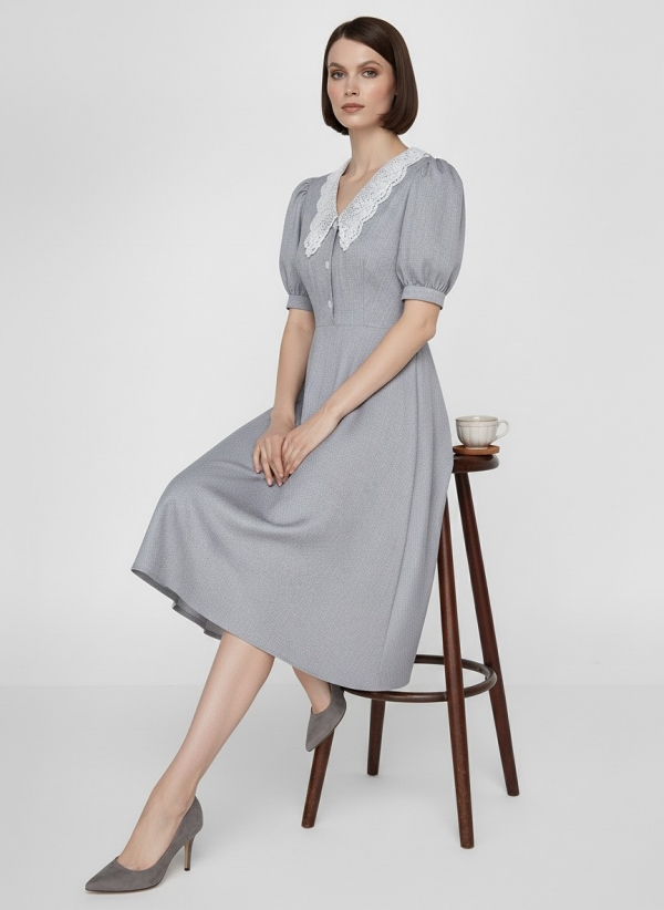 Платье с кружевным воротником  OD-888-2 св. серый